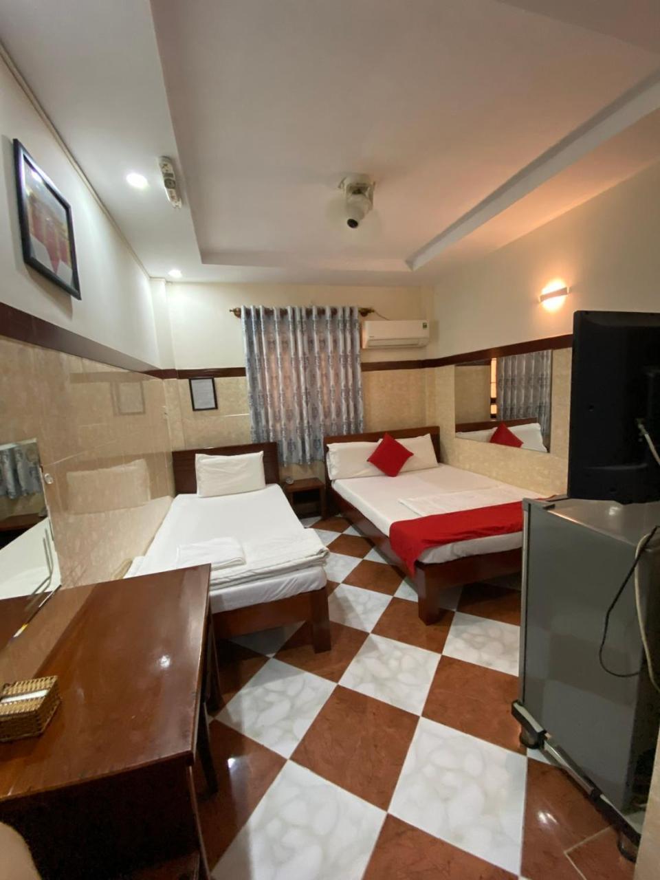 Thai Dat Hotel Хошимин Екстериор снимка